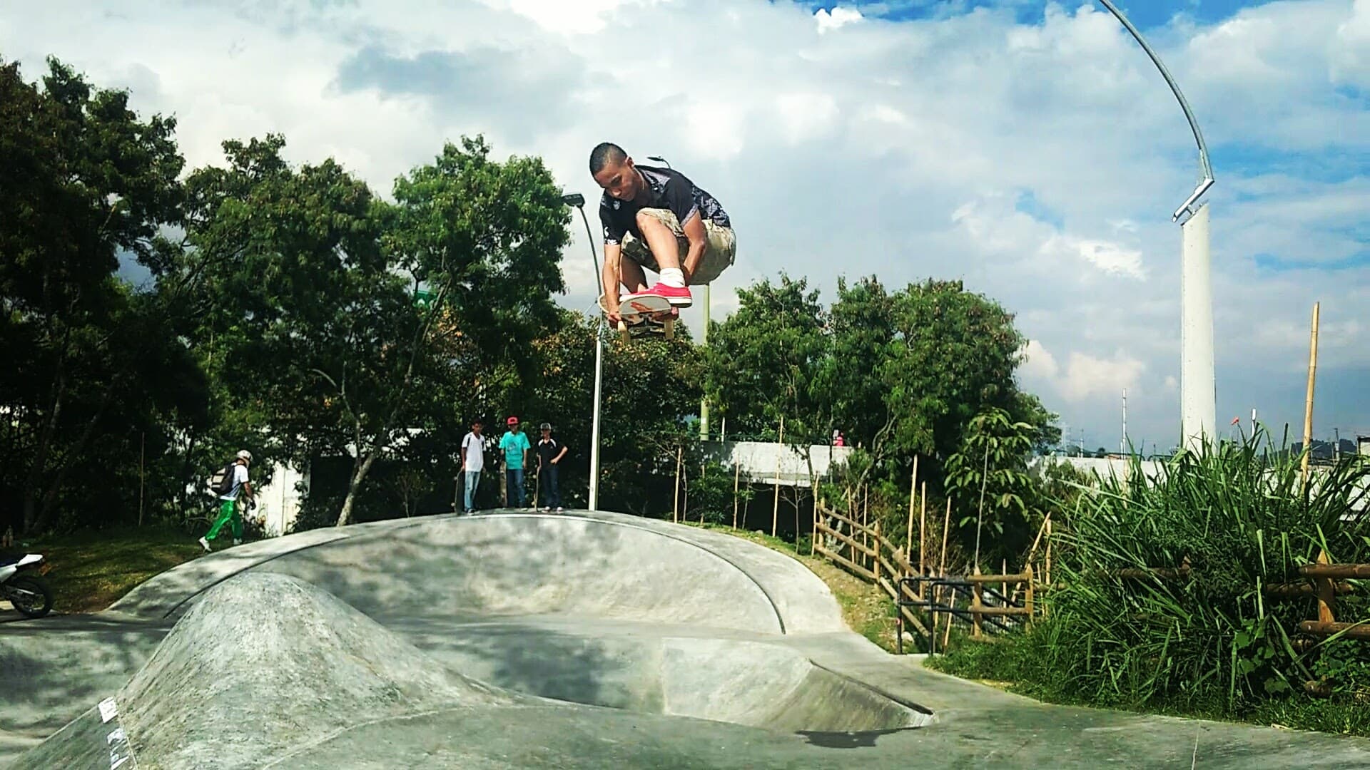 Skateboarding: El Sistema Operativo de la Resiliencia Urbana